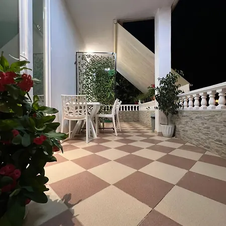 Goxhaj Pensjonat Saranda