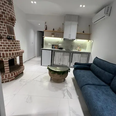 게스트하우스 Goxhaj Sarandë